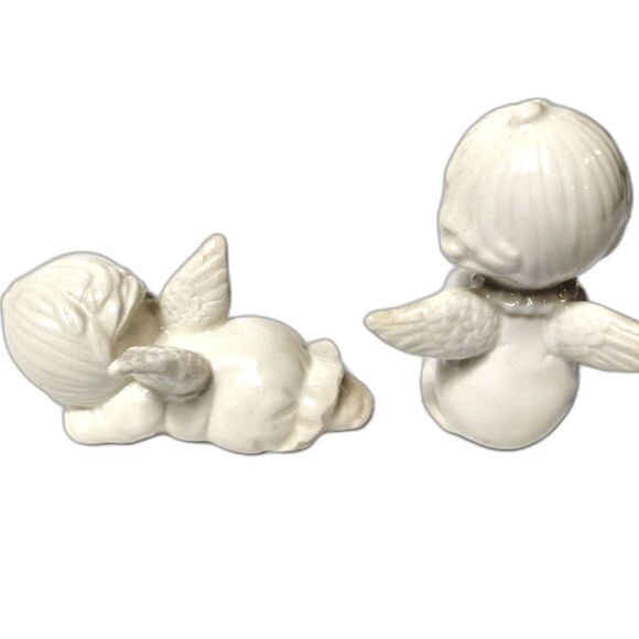 Pair of White Porcelain Angel Cherub Figurines 3.5 Inch - Picture 2 of 4